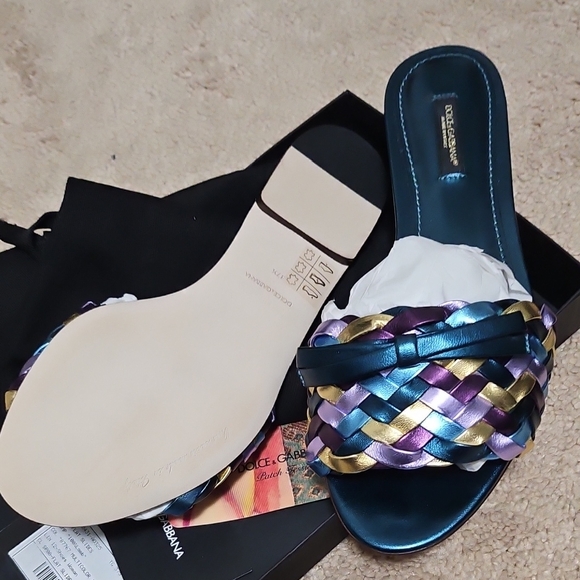 Dolce & Gabbana Ciabatta Leather Sandals - Picture 5 of 6